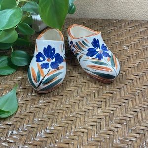 Vintage Ceramic Dutch Shoe Planter  Made In Japan Set Of 2